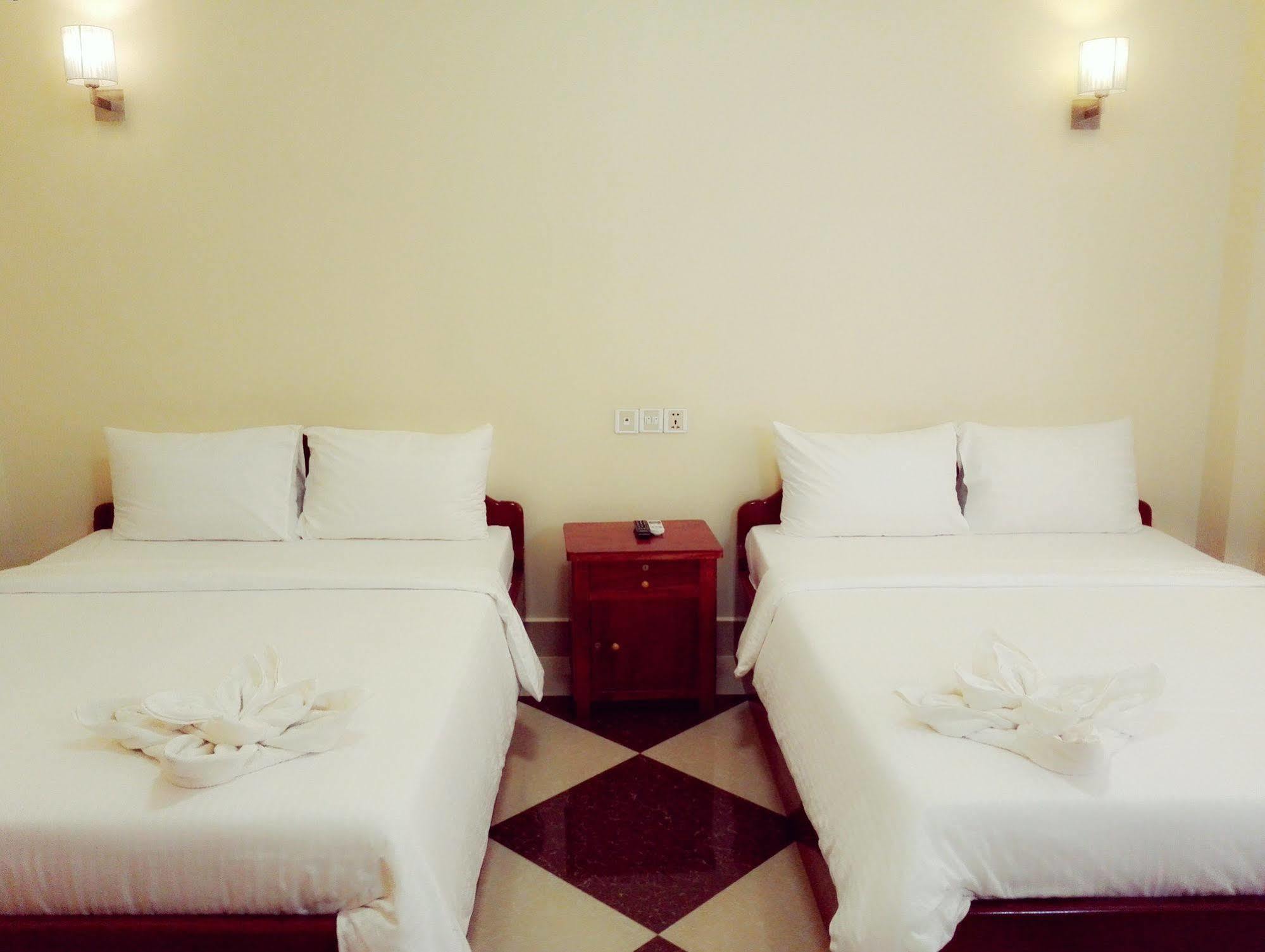 Golden Star Inn Sihanoukville Extérieur photo