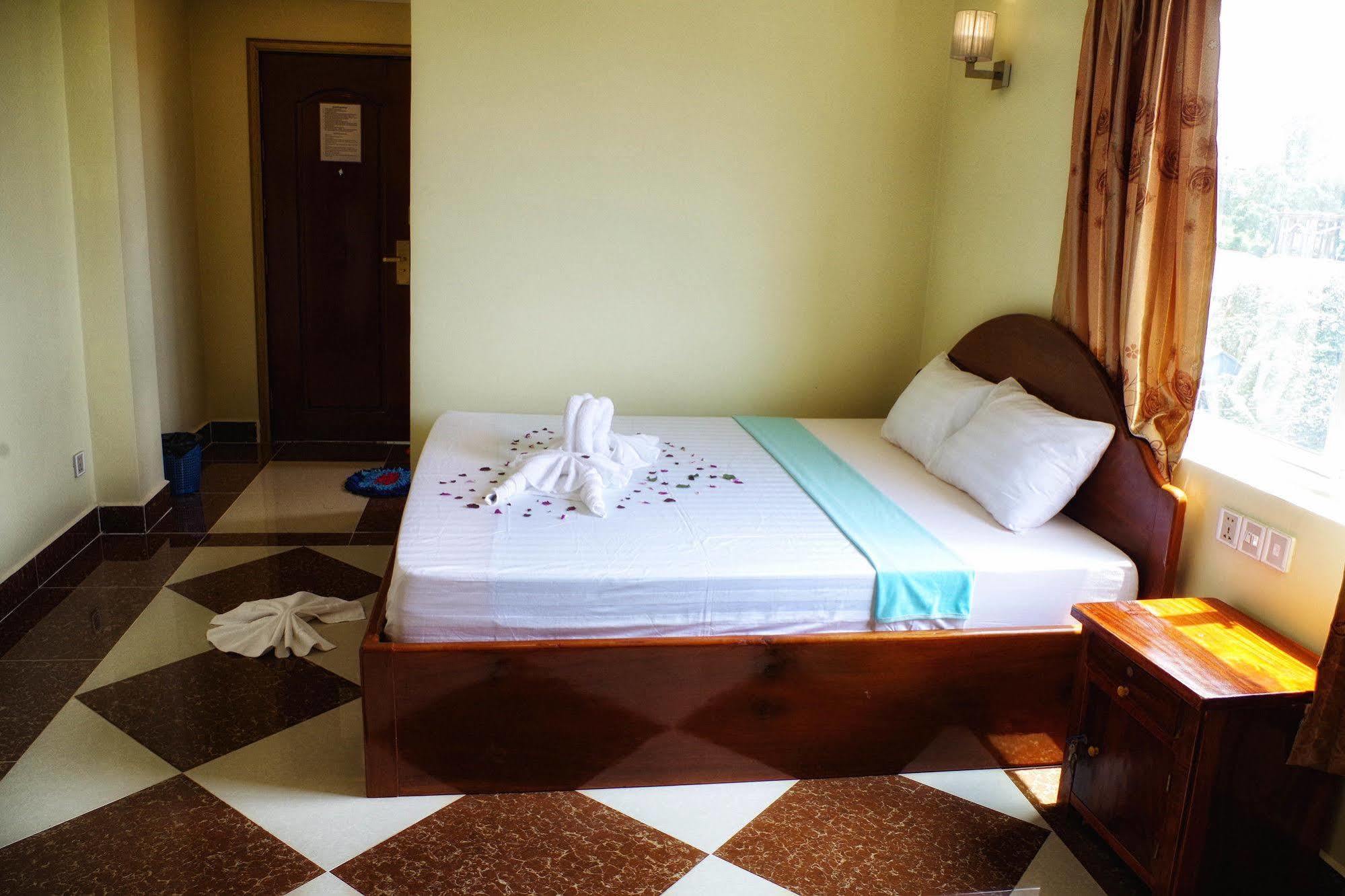 Golden Star Inn Sihanoukville Extérieur photo